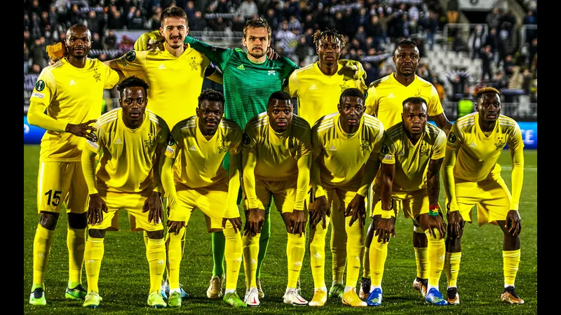 Cầu thủ của Sheriff Tiraspol đang hứng chịu sự áp đảo từ Petrocub Cầu thủ của Sheriff Tiraspol đang hứng chịu sự áp đảo từ Petrocub